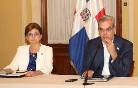 Abinader convoca reunión de emergencia para conocer detalles sobre situación pluvial del país por vaguadas