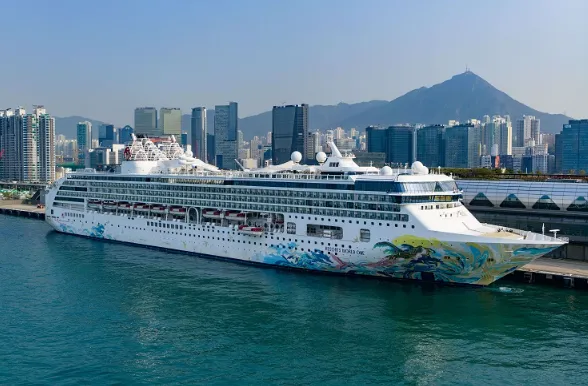Resorts World Cruises se expande al Golfo Arábigo
