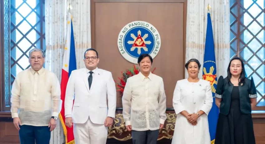 Embajador Jaime Francisco, presenta Cartas Credenciales ante Gobierno de Filipinas