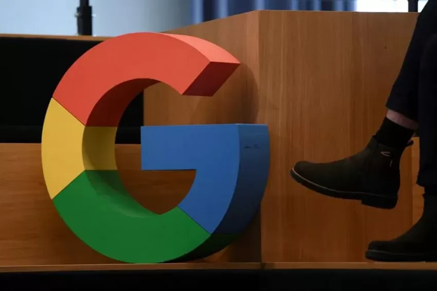 Google entrega 120.000 becas en habilidades digitales e inteligencia artificial