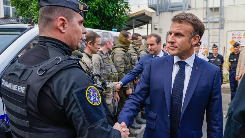 Politico revela el inesperado impacto del conflicto ucraniano para Macron