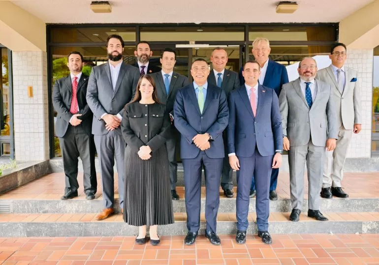 Reunión con primer ministro de Jamaica encabeza agenda política de Segunda Semana Dominicana
