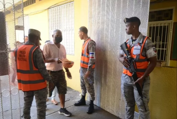 JCE emite resolución en la que instruye a la Policía Militar Electoral de cara a elecciones de este domingo 19