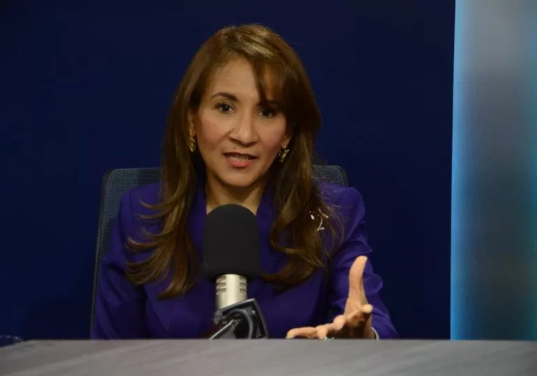 Zoraima dice Abel unificaría DGA y DGII para aumentar las recaudaciones