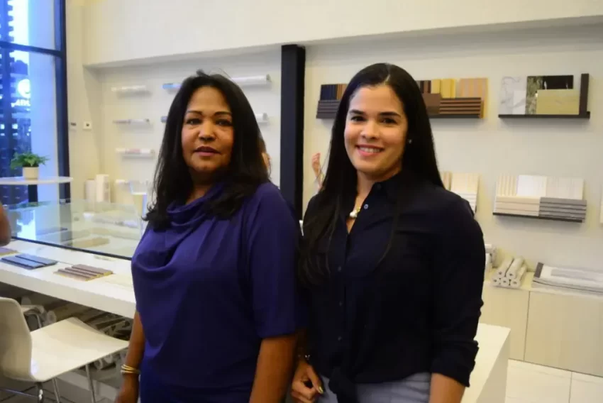 Decology transporta a sus clientas con cata de aromas