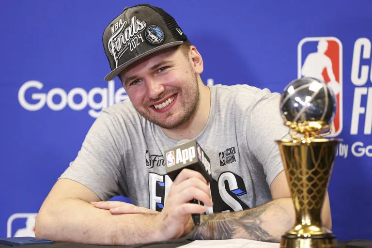 Doncic no podía ver las Finales de la NBA cuando era niño. Ahora, es protagonista
