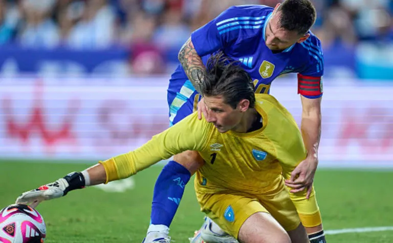 Nicholas Hagen rompió el silencio tras su error frente a Lionel Messi en el Guatemala vs Argentina