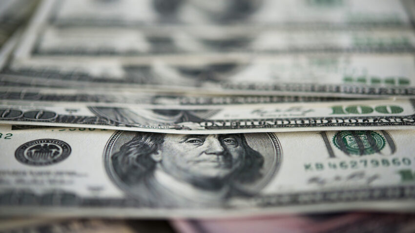 "El dólar se ha vuelto tóxico", afirma el presidente de la Duma Estatal rusa