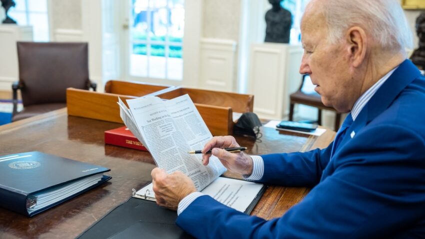 La Casa Blanca arremete contra WSJ por un artículo sobre Biden