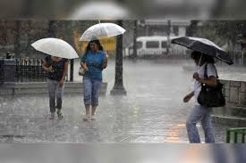 Onda tropical dejará aguaceros, tronadas y tormentas eléctricas este sábado