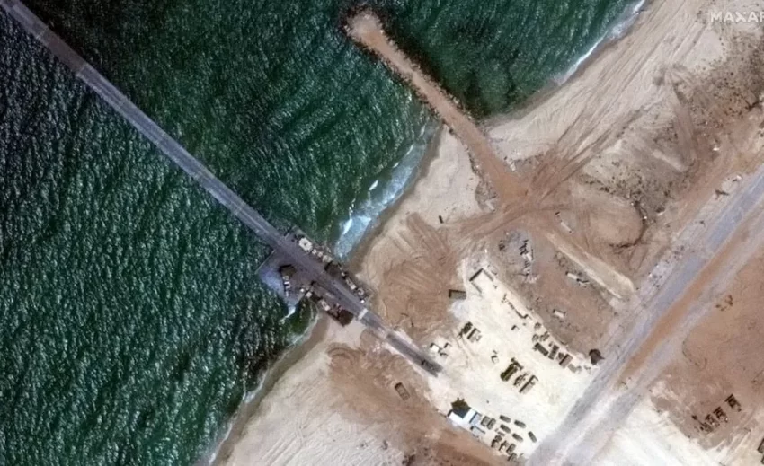 Israel anunció una pausa táctica diaria de su actividad militar en el sur de Gaza para facilitar la entrega de ayuda humanitaria