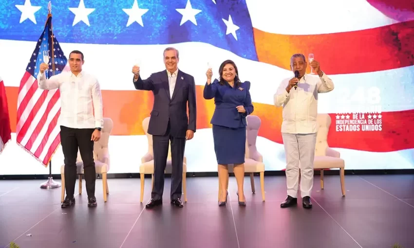 Embajada EE.UU. celebra 248 años de independencia