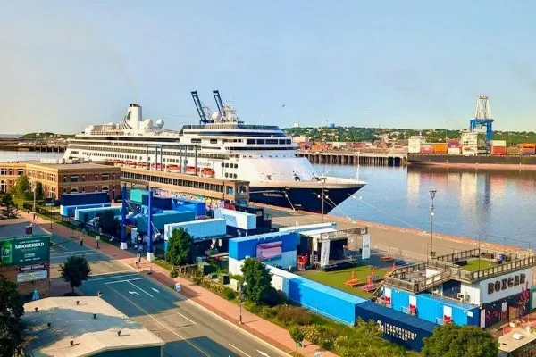 Volendam hace primera recalada a Port Saint John