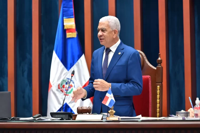 Código Penal aprobado por el Senado incrementa pena máxima de 30 a 40 años; sanciona el bullying, feminicidio y sicariato