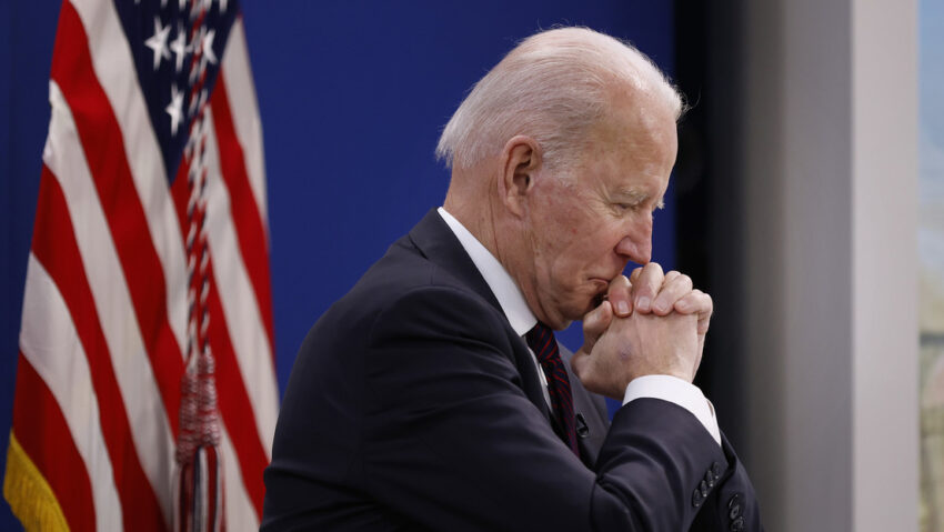 Donantes congelan casi 100 millones de dólares hasta que Biden renuncie a la candidatura