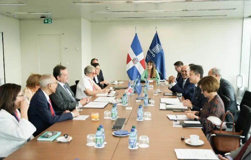 El ministro Ito Bisonó participa en la 65 Asamblea de la OMPI, en Ginebra