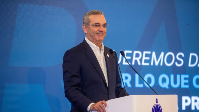 Presidente Abinader presenta avances de Inabie, trabajando para mejorar la calidad de vida de los estudiantes dominicanos