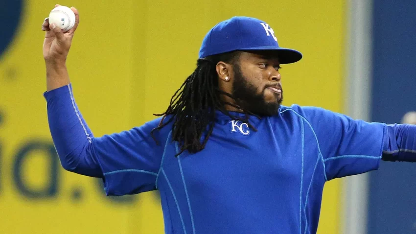 Johnny Cueto rescinde contrato de ligas menores con Rangers