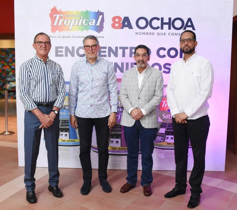 Ferretería Ochoa y Pinturas Tropical realizan encuentro-taller