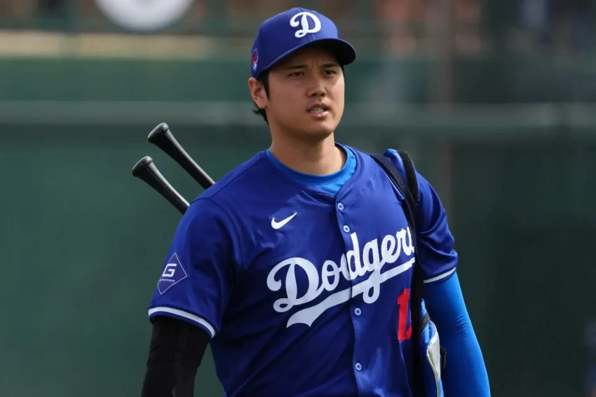 Shohei Ohtani sigue su camino al 50-50