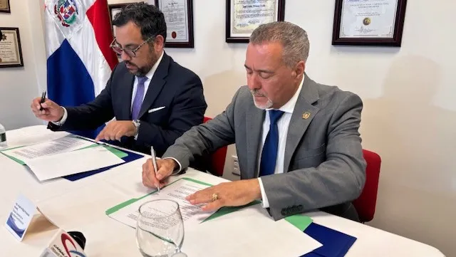  Consulado RD y USIL acuerdan proyectos académicos
