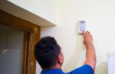 Energía prepagada, opción para dominicanos con bajos recursos