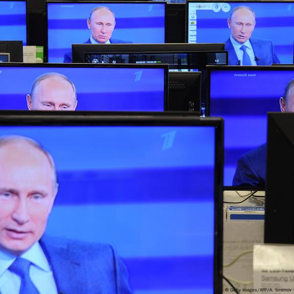 Rusia prohíbe la entrada a más de 90 funcionarios y periodistas de EE.UU.