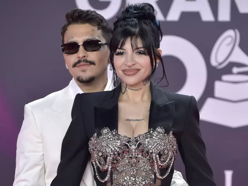 Christian Nodal reacciona al regreso de Cazzu a las redes sociales