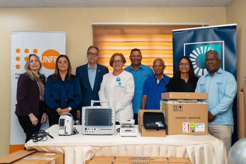 Fundación Popular entrega equipos médicos al hospital de Engombe