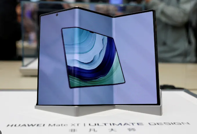 Huawei Mate XT: La Revolución de la Triple Pantalla Plegable