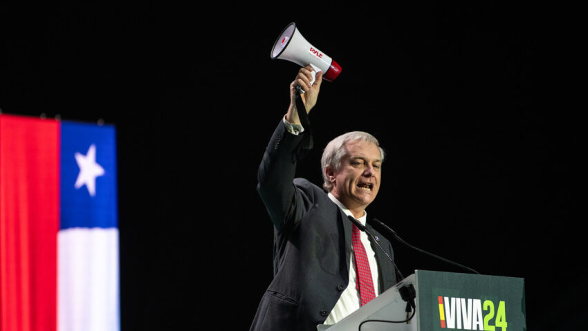 DenuncDenuncian al partido de José Antonio Kast en Chile por celebrar el golpe contra Allende ian al partido de José Antonio Kast en Chile por celebrar el golpe contra Allende