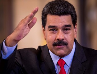 Maduro asegura que quisiera "acelerar los procesos" de paz en Colombia