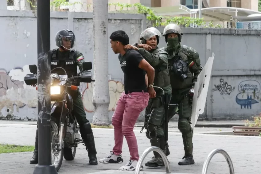 La ONG Foro Penal denunció que hay 1.808 presos políticos en Venezuela