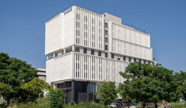 Así es el nuevo hotel de Meliá que acaba de abrir en Valdebebas