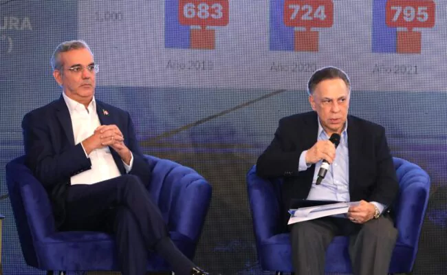 Abinader presenta plan para eficientizar operaciones de las distribuidoras de electricidad