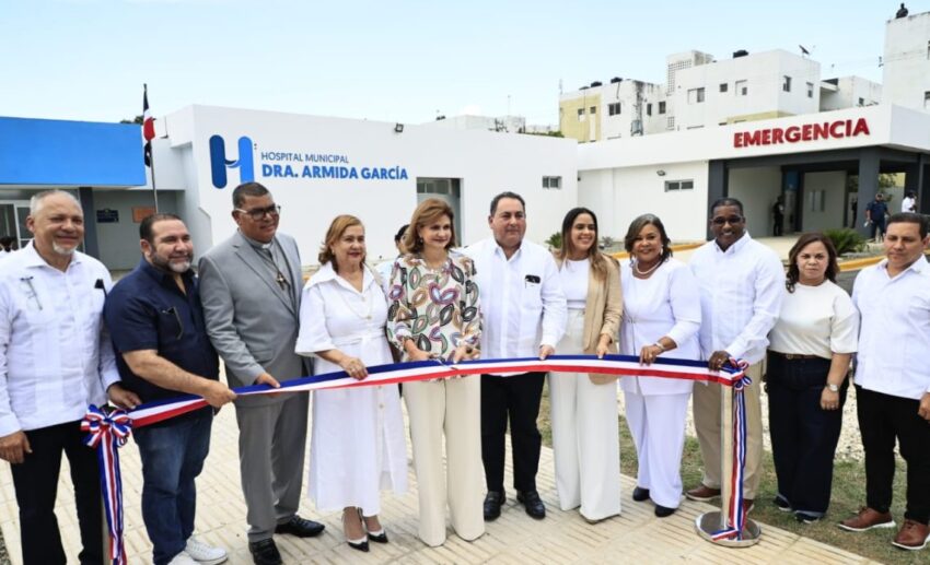 Raquel Peña entrega hospital Armida García y Centro Diagnóstico en La Vega