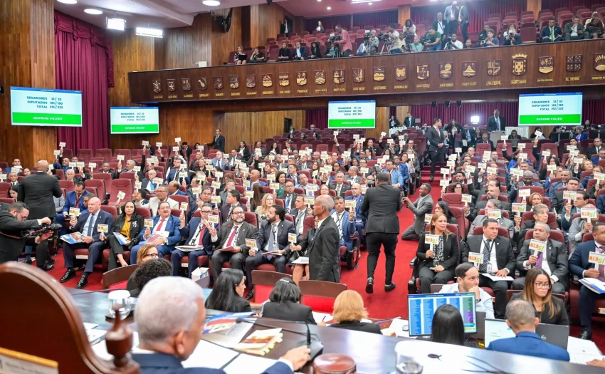 Asamblea reduce diputados a 170 y aprueba el CNM elija Procurador
