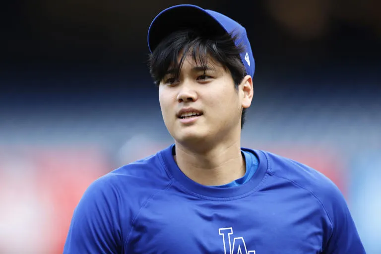 Segundo fanático presenta demanda sobre la posesión de la pelota del 50/50 de Ohtani