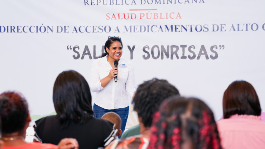 Ministerio de Salud realiza actividad recreativa "Salud y Sonrisas" para niños del Programa de Alto Costo