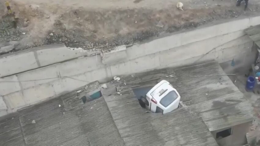 Miniván se empotra contra una vivienda y deja tres heridos en Perú