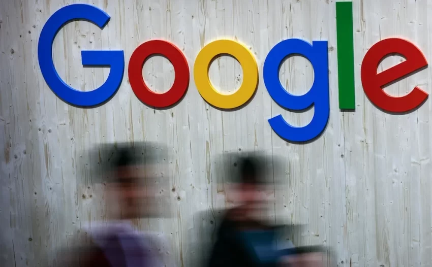 Investigan el código de OpenAI en medio del conflicto de derechos de autor que enfrenta a medios y empresas de IA