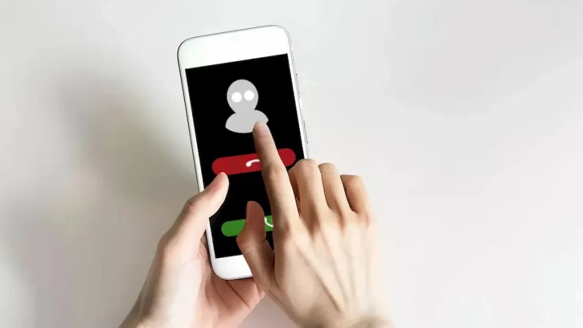 Olvídate de las llamadas spam de una vez por todas: Activa esta función secreta en Android y iPhone