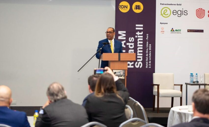 Deligne Ascención dice en Perú RD mejora conectividad vial con inversión de U$$ 1600 millones