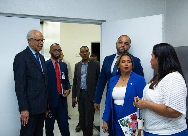 Diputada PRM y rector ITSC afinan estrategias para construcción de instituto en SDO