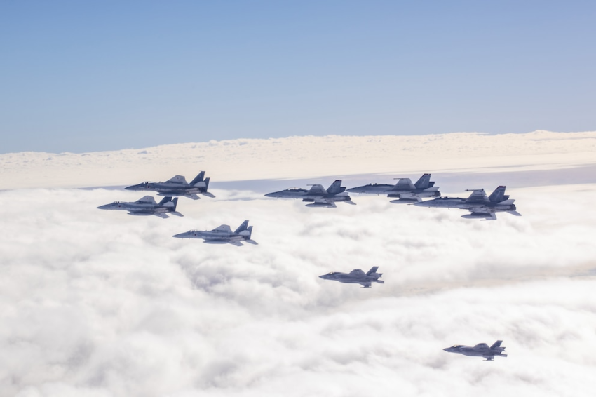 Japón, EEUU y Corea del Sur efectuaron maniobras conjuntas en el Mar Oriental ante las amenazas de Beijing y Pyongyang