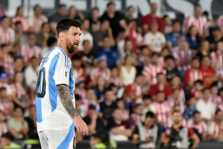 Messi se extravía fuera de Argentina