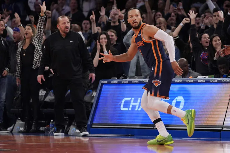 Triple de Brunson a 6,2 segundos del final da la victoria a Knicks, 124-122 ante Nets