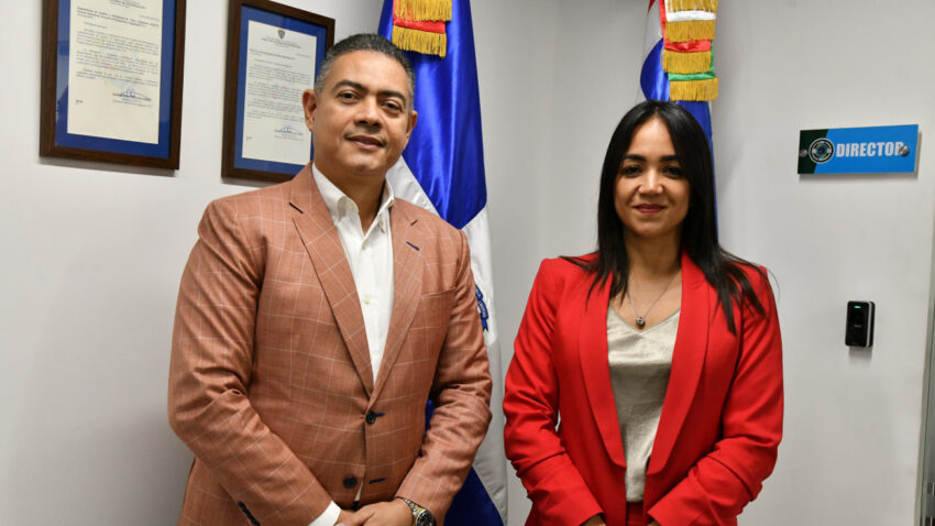 Ministra de Interior y Policía destaca avances en investigaciones de delitos cibernéticos y visita instalaciones del Dicat