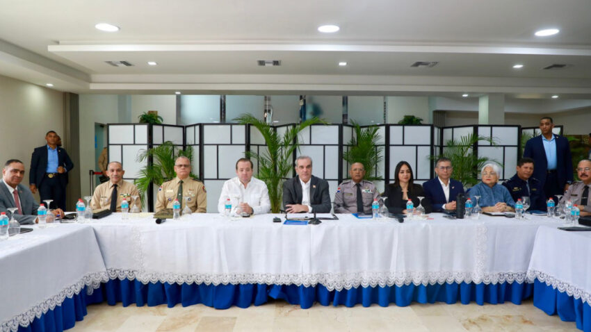 Presidente Abinader encabeza reunión de seguimiento al Plan de Seguridad Ciudadana