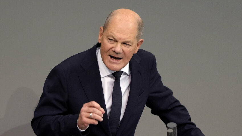 Scholz provoca carcajadas en el Bundestag al decir que Alemania sabe manejar el dinero